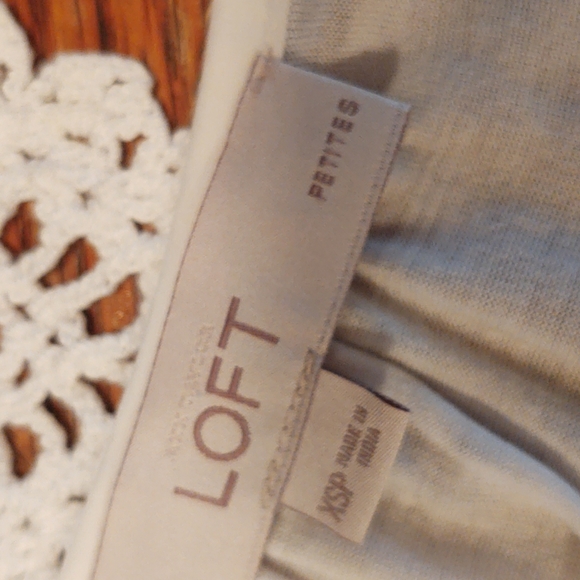 Loft Lace Embellished Flowy Tunic Tank Blouse Cream XSP - Picture 7 of 12